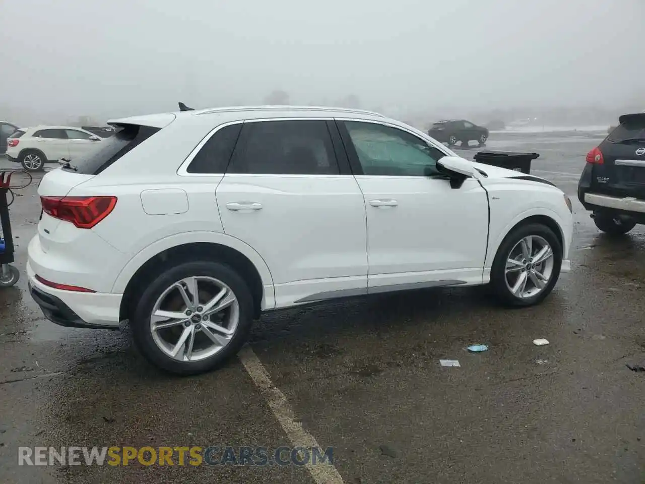 3 Photograph of a damaged car WA1DECF32N1142304 AUDI Q3 2022