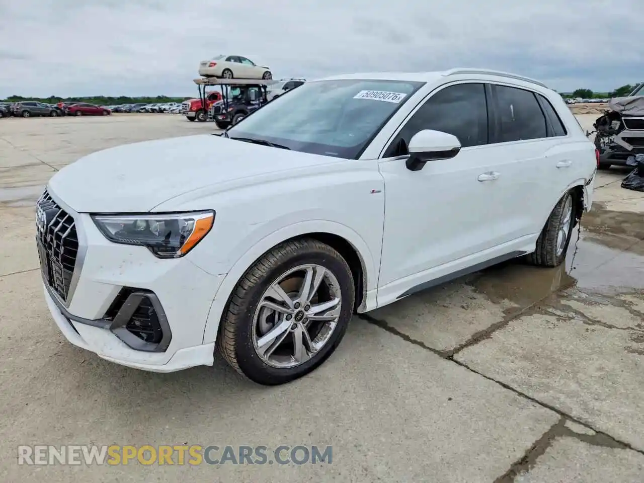 1 Photograph of a damaged car WA1DECF33N1094702 AUDI Q3 2022