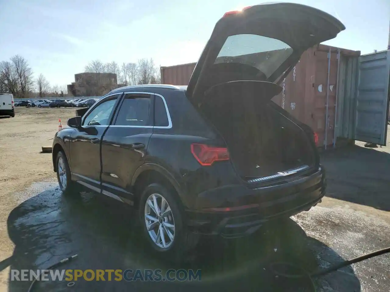 2 Photograph of a damaged car WA1DECF33N1126287 AUDI Q3 2022
