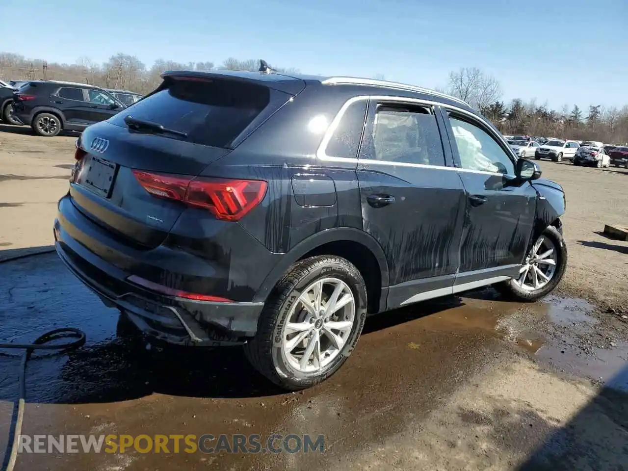3 Photograph of a damaged car WA1DECF33N1126287 AUDI Q3 2022