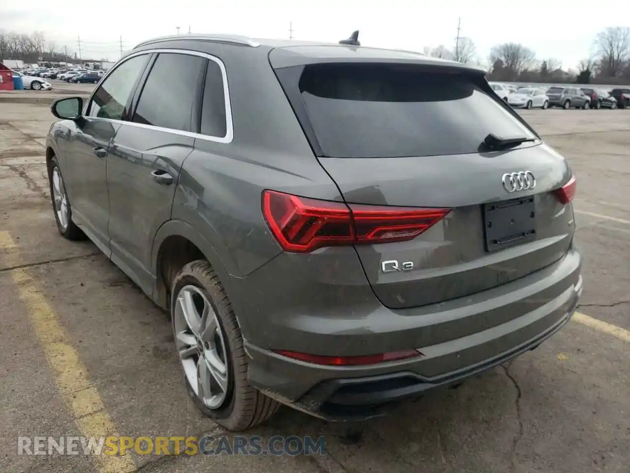 3 Photograph of a damaged car WA1DECF34N1010564 AUDI Q3 2022