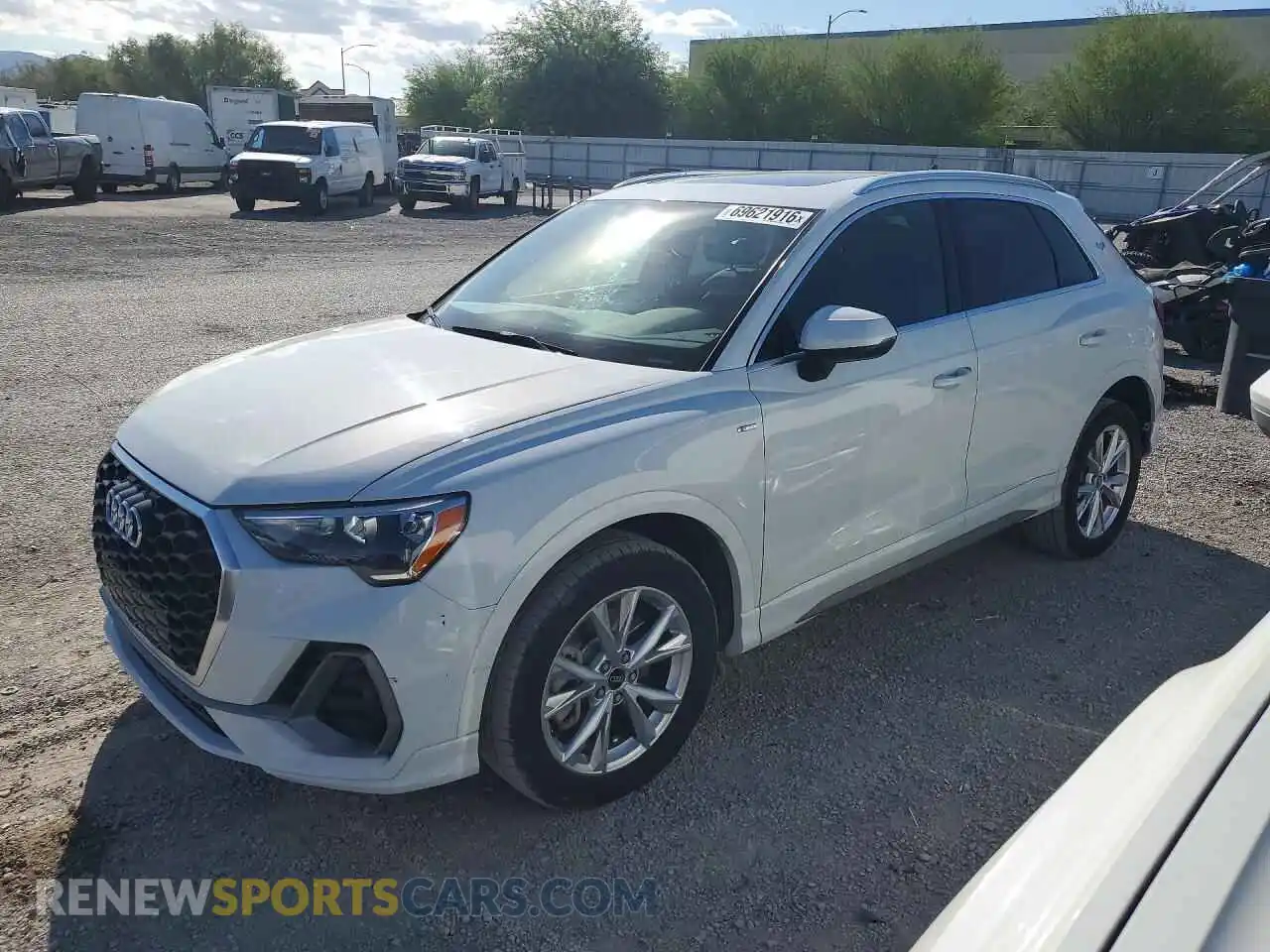 1 Photograph of a damaged car WA1DECF35N1123276 AUDI Q3 2022