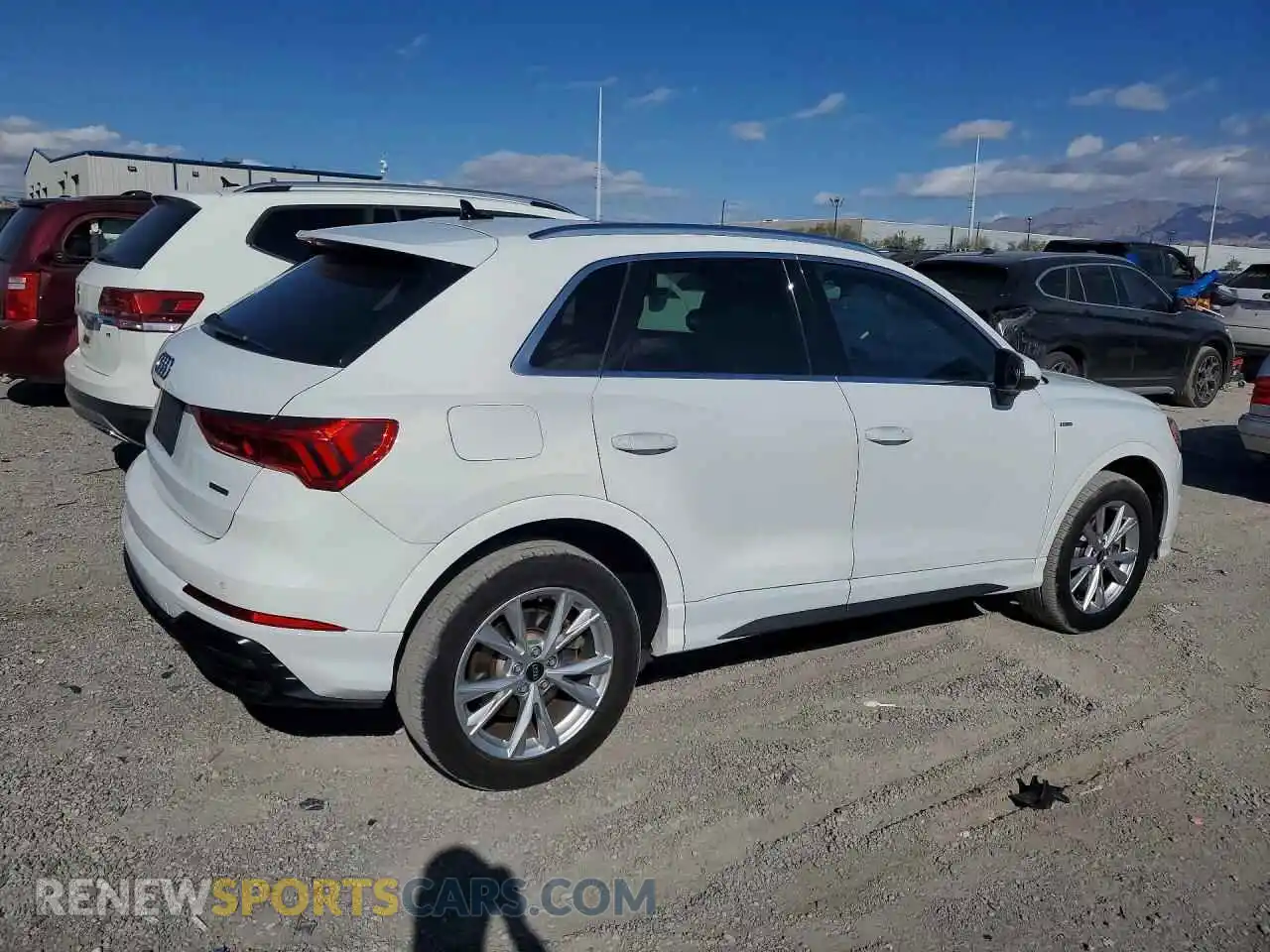 3 Photograph of a damaged car WA1DECF35N1123276 AUDI Q3 2022