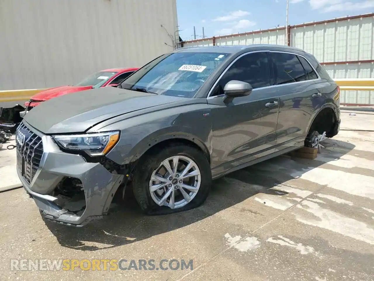 1 Photograph of a damaged car WA1DECF36N1072435 AUDI Q3 2022
