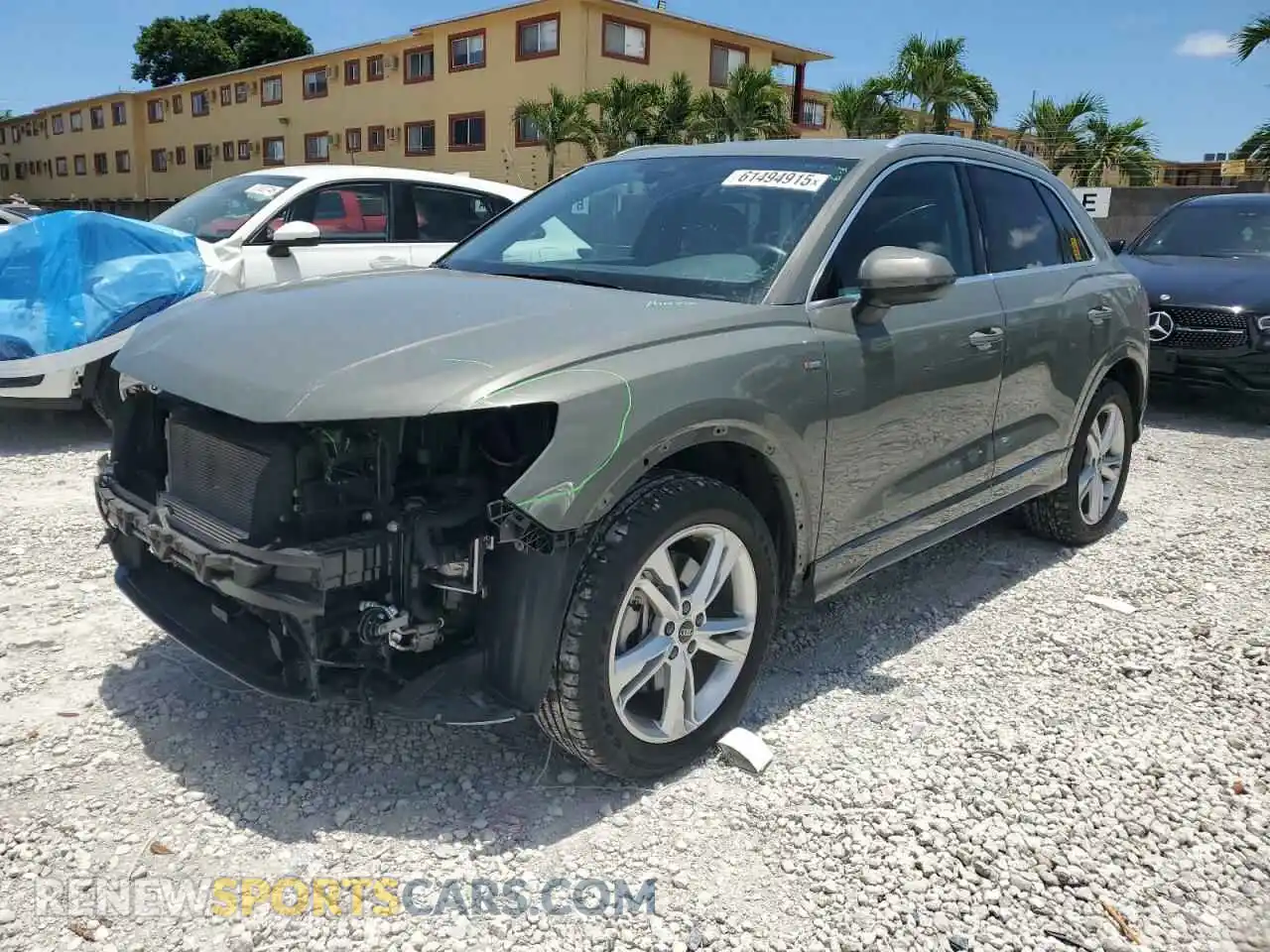 1 Photograph of a damaged car WA1DECF36N1128695 AUDI Q3 2022