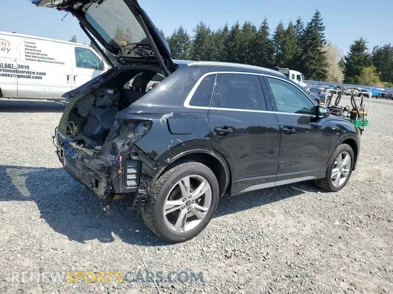3 Photograph of a damaged car WA1DECF37N1048323 AUDI Q3 2022