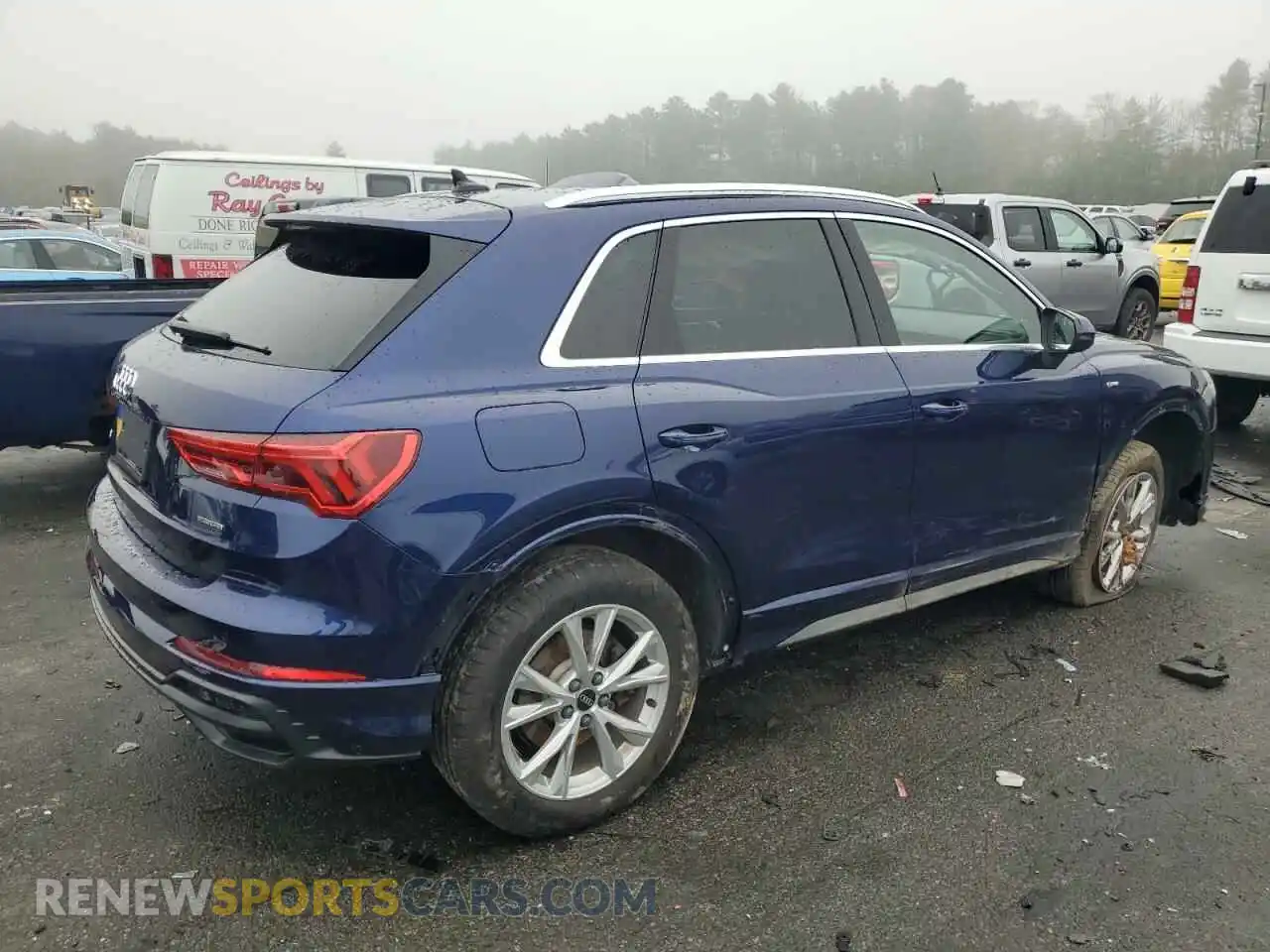 3 Photograph of a damaged car WA1DECF37N1065526 AUDI Q3 2022