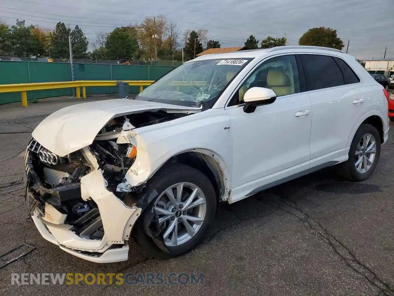 1 Photograph of a damaged car WA1DECF38N1007893 AUDI Q3 2022
