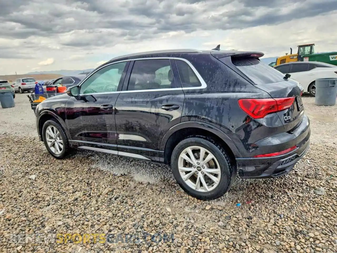 2 Photograph of a damaged car WA1DECF38N1148771 AUDI Q3 2022
