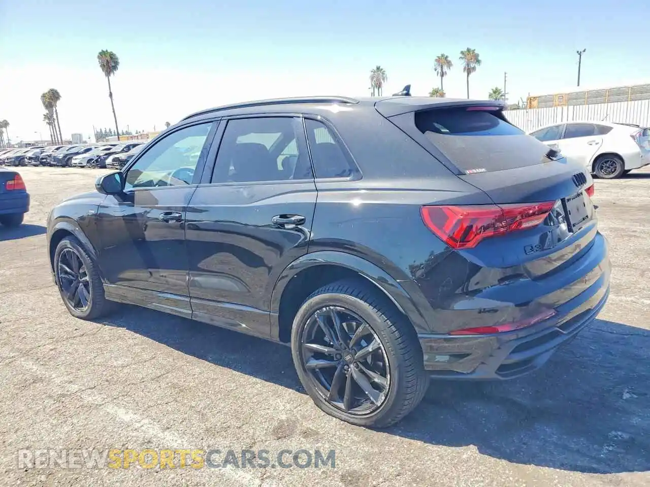 2 Photograph of a damaged car WA1DECF39N1042409 AUDI Q3 2022