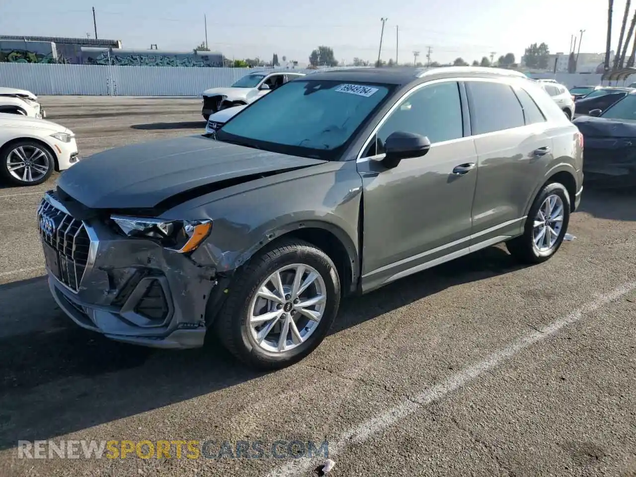 1 Photograph of a damaged car WA1DECF39N1072686 AUDI Q3 2022