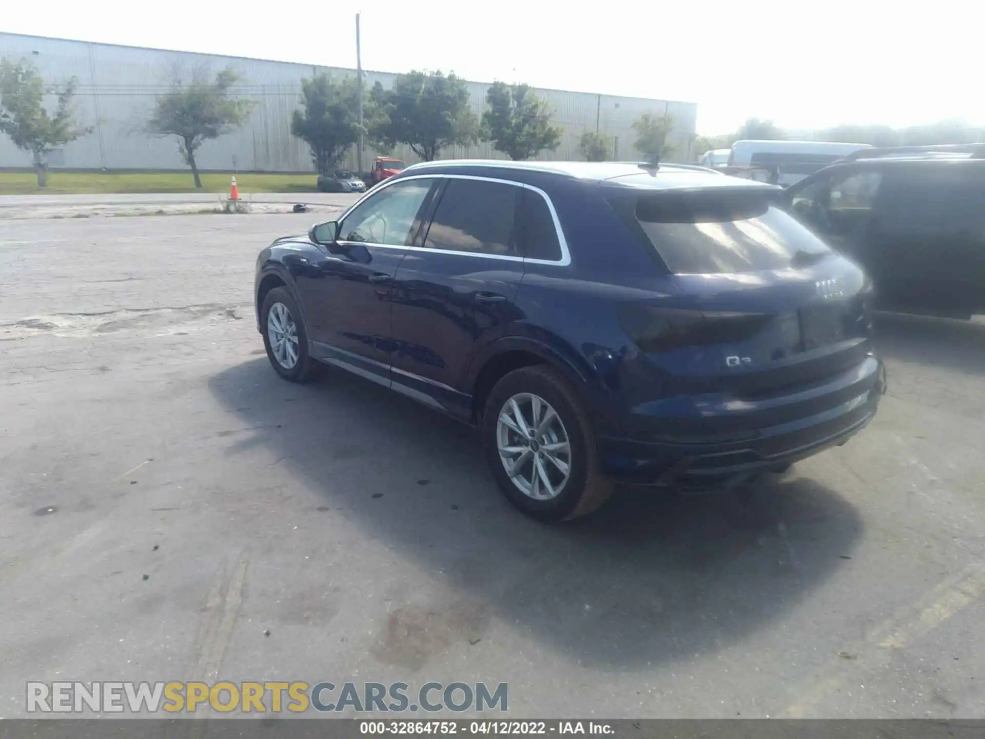3 Photograph of a damaged car WA1DECF3XN1067349 AUDI Q3 2022