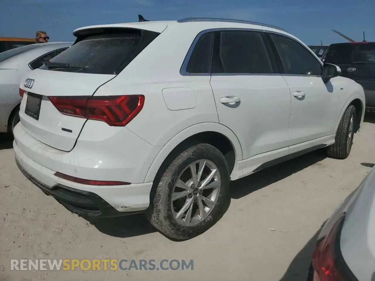 3 Photograph of a damaged car WA1DECF3XN1114931 AUDI Q3 2022