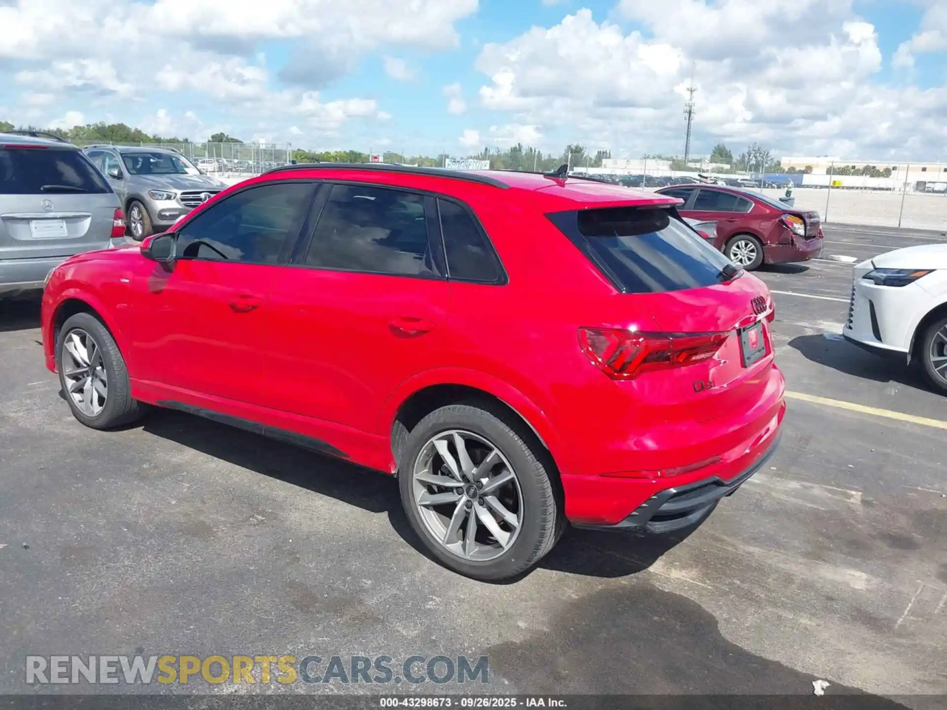 3 Photograph of a damaged car WA1DECF3XN1128182 AUDI Q3 2022