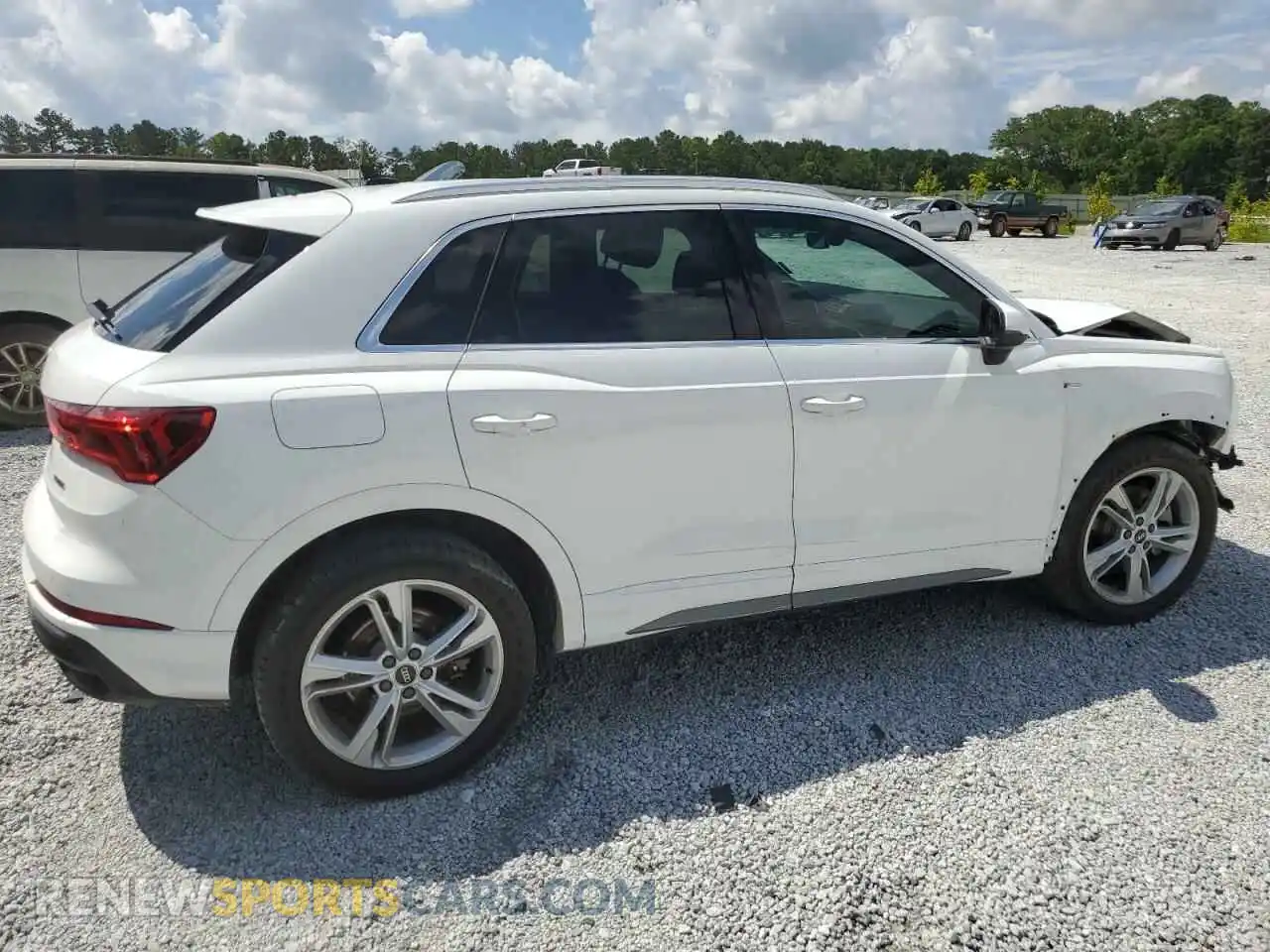 3 Photograph of a damaged car WA1DECF3XN1129011 AUDI Q3 2022