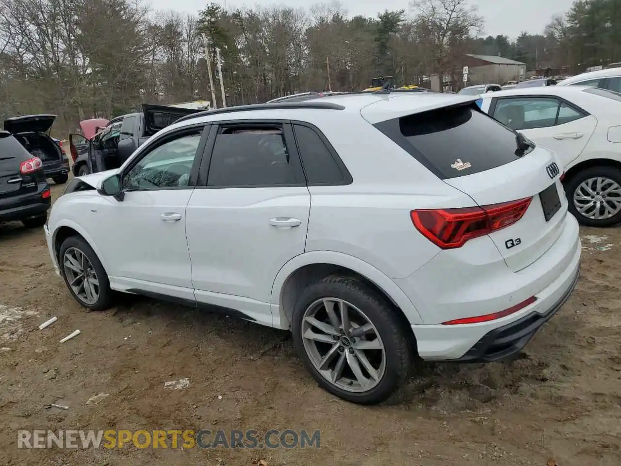 2 fotografías del automóvil dañado WA1EECF30N1148767 AUDI Q3 2022