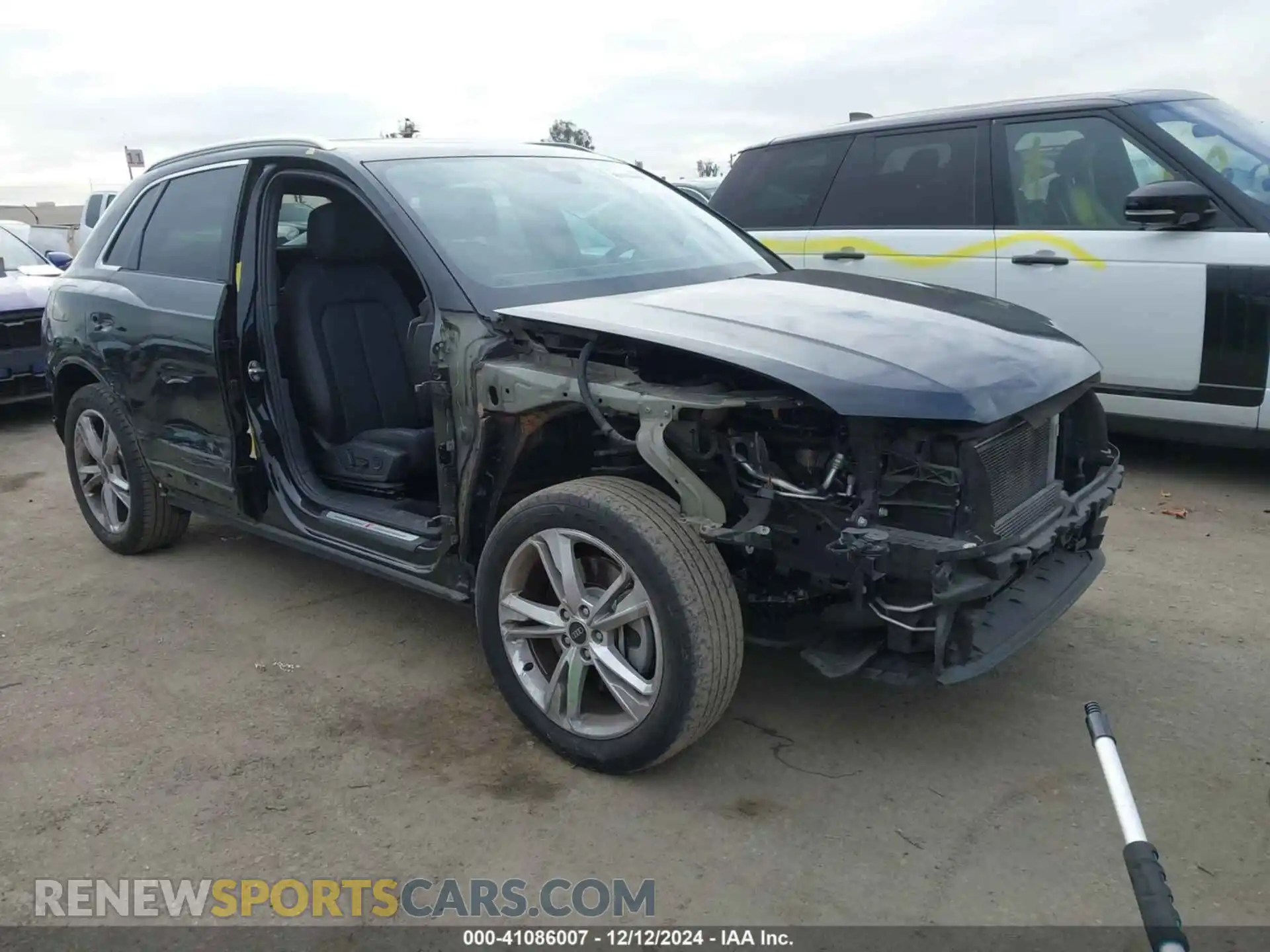 1 Photograph of a damaged car WA1EECF31N1049925 AUDI Q3 2022