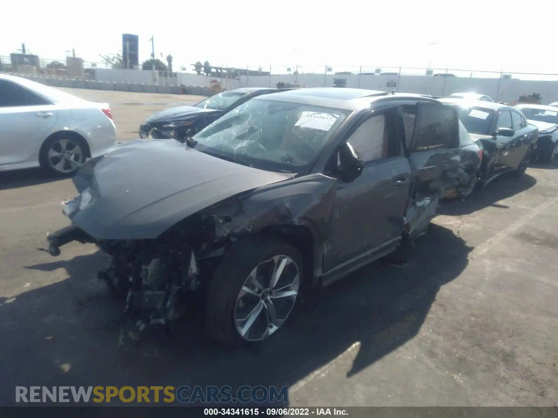 2 Photograph of a damaged car WA1EECF33N1019650 AUDI Q3 2022