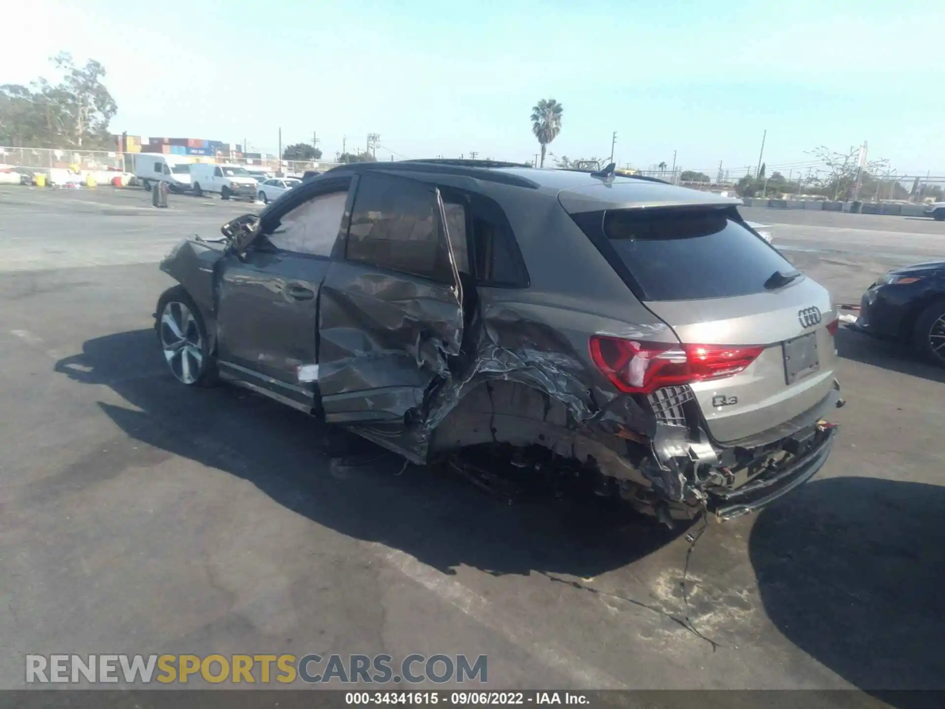 3 Photograph of a damaged car WA1EECF33N1019650 AUDI Q3 2022