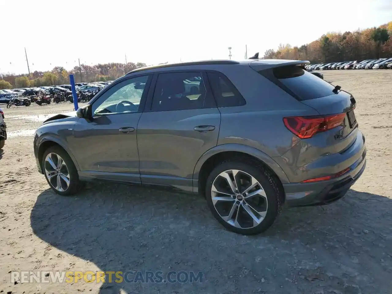 2 Photograph of a damaged car WA1EECF33N1040255 AUDI Q3 2022