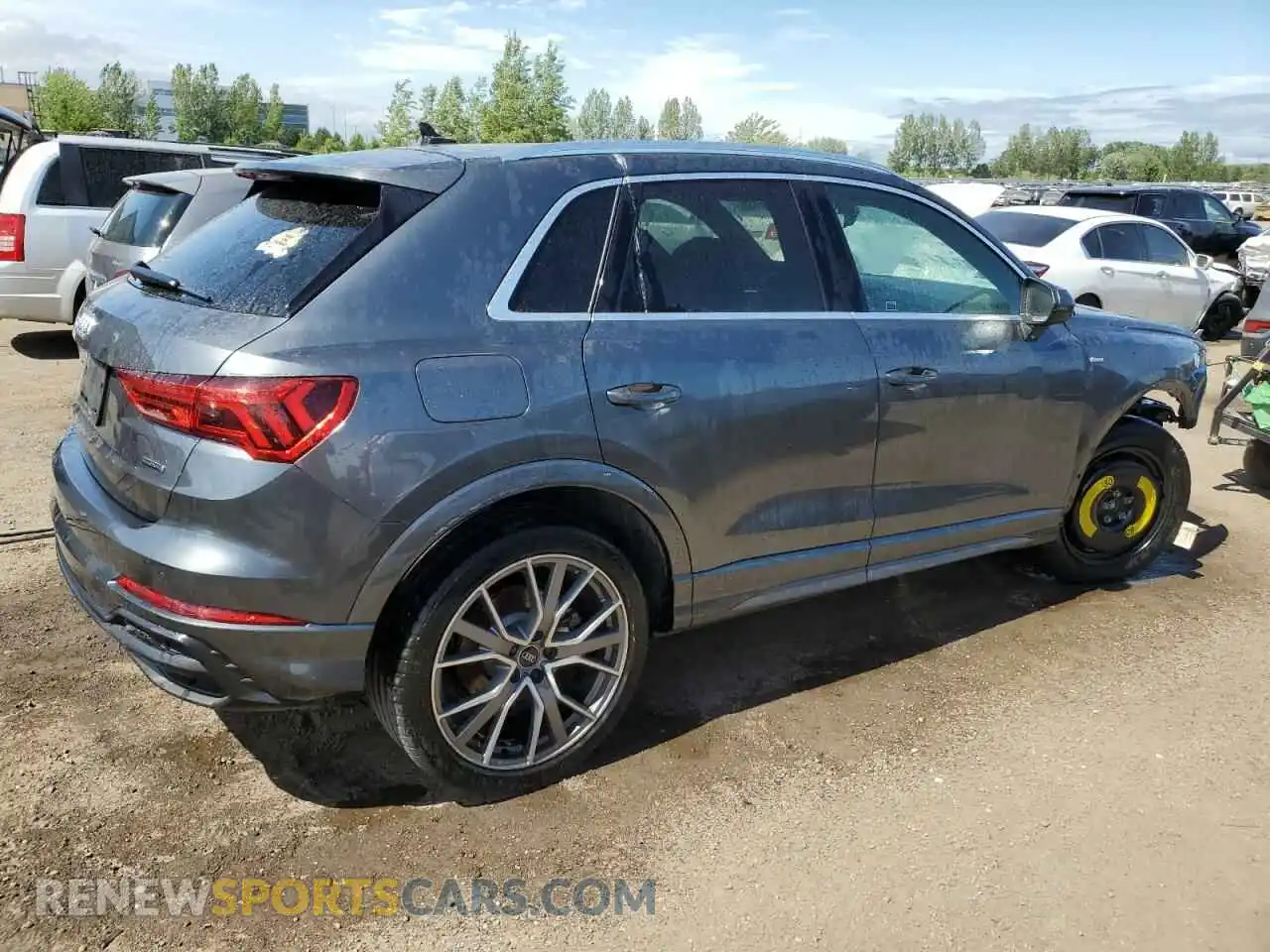 3 Photograph of a damaged car WA1EECF33N1050168 AUDI Q3 2022