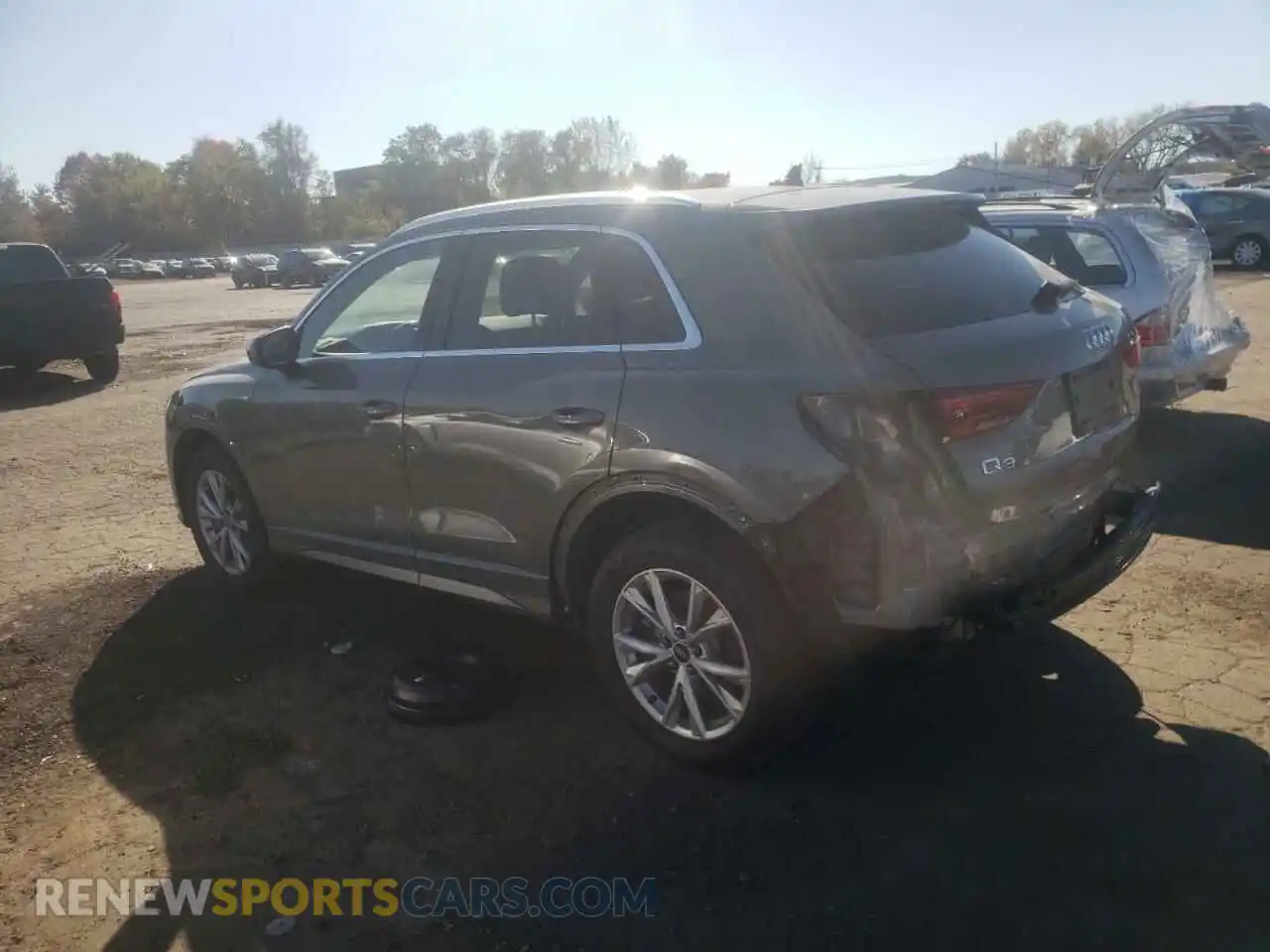2 Photograph of a damaged car WA1EECF34N1003957 AUDI Q3 2022
