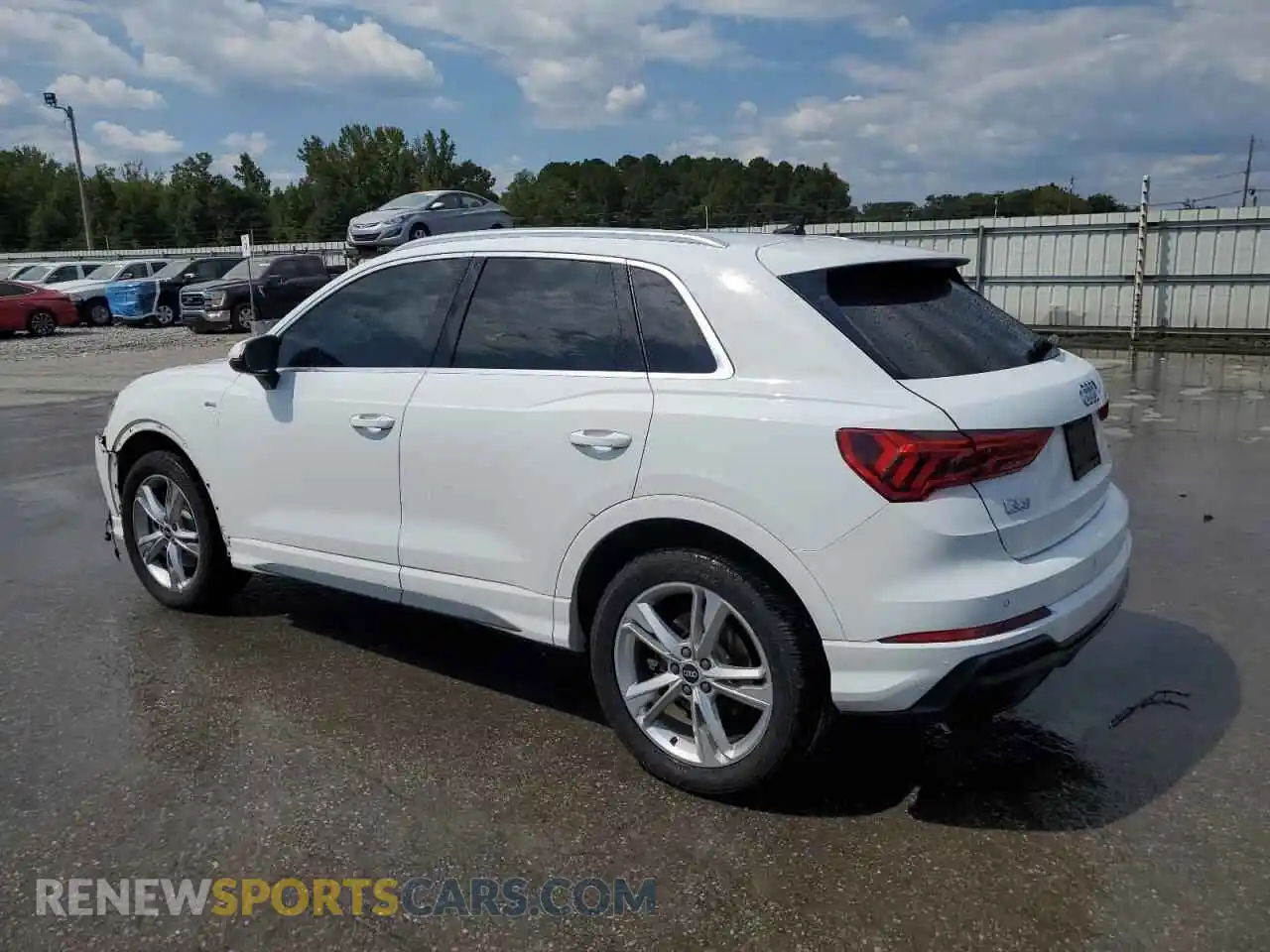 2 Photograph of a damaged car WA1EECF34N1008379 AUDI Q3 2022