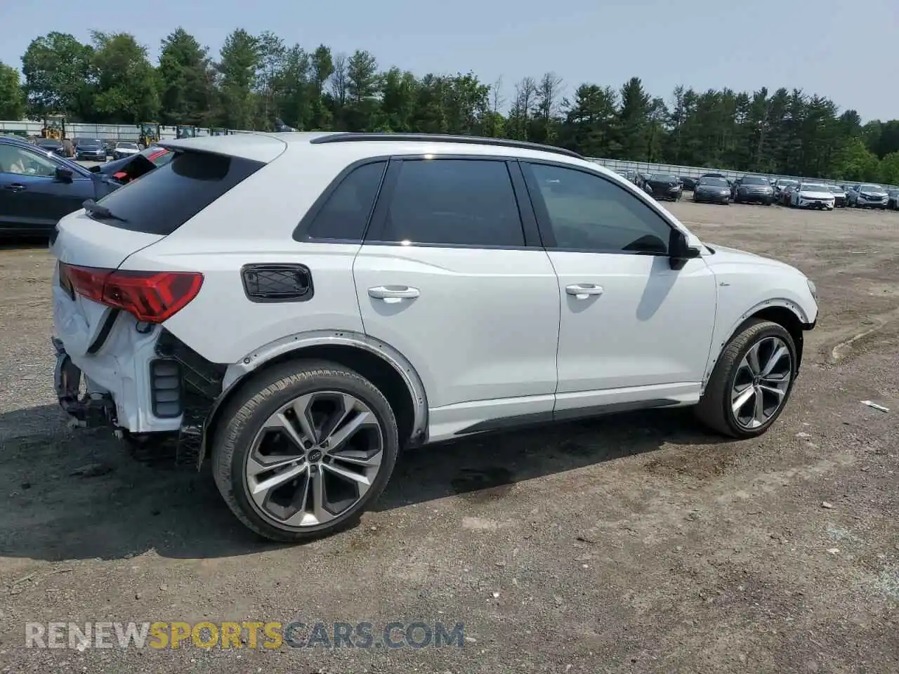 3 Photograph of a damaged car WA1EECF34N1058134 AUDI Q3 2022