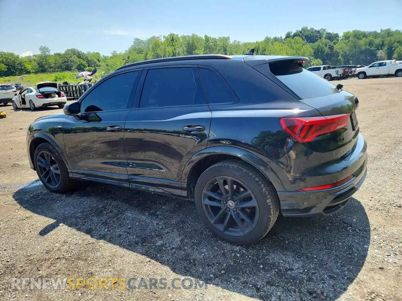 2 Photograph of a damaged car WA1EECF35N1038278 AUDI Q3 2022