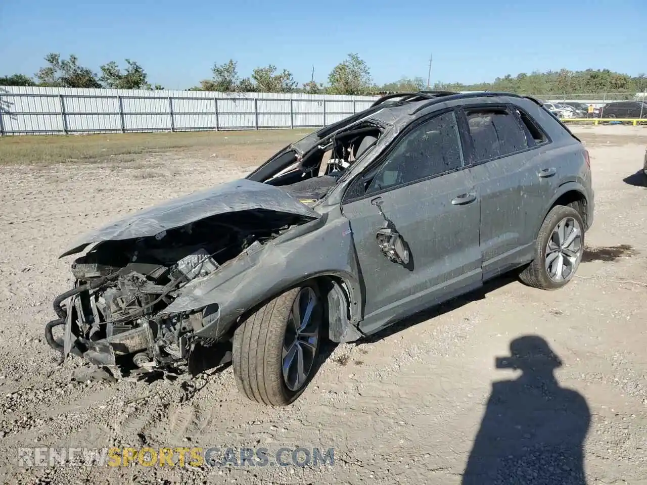 1 Photograph of a damaged car WA1EECF36N1027497 AUDI Q3 2022