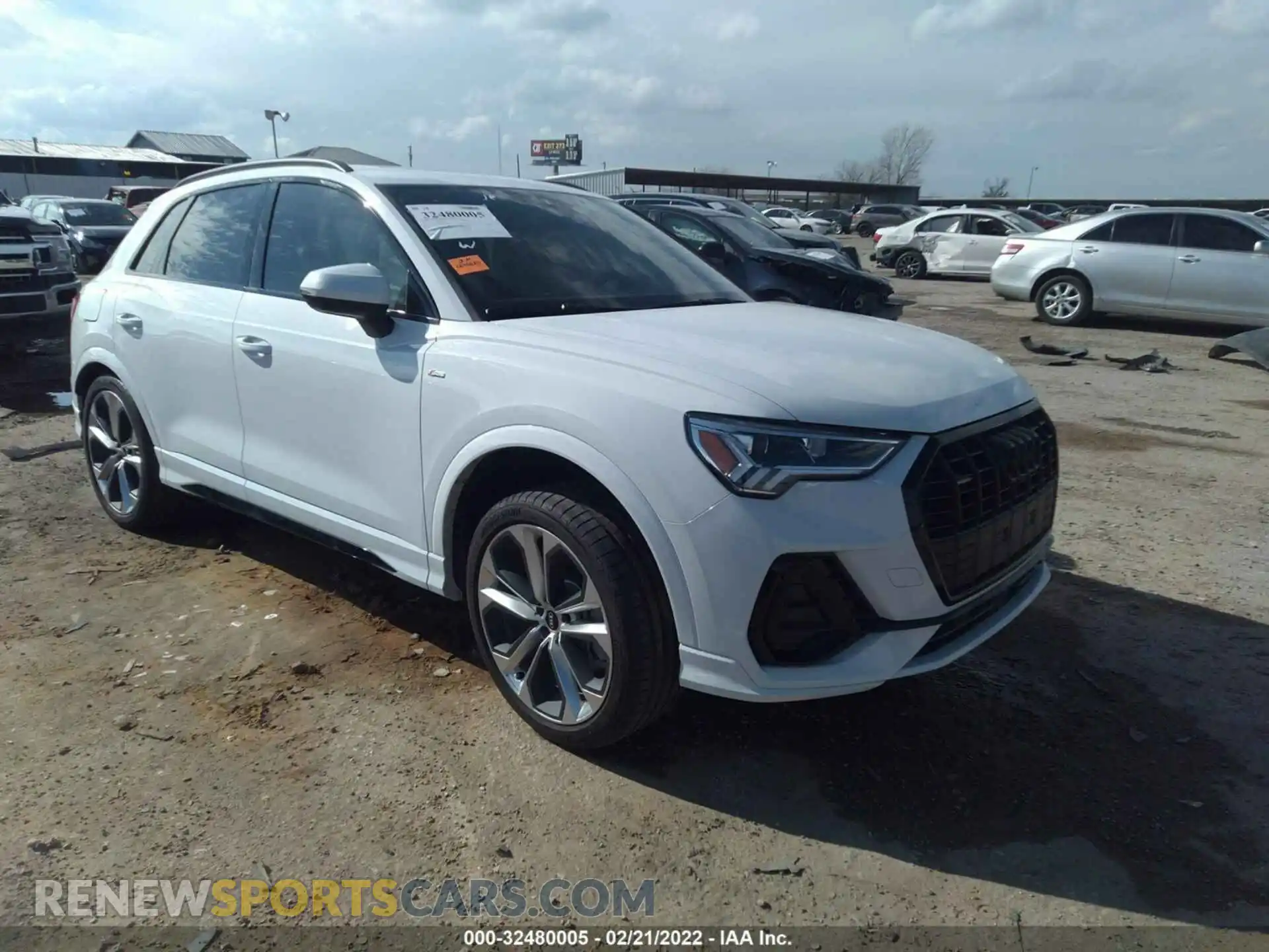 1 Photograph of a damaged car WA1EECF36N1035129 AUDI Q3 2022