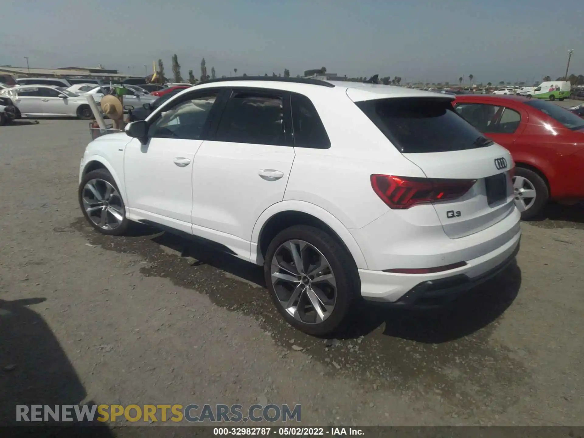 3 Photograph of a damaged car WA1EECF37N1008182 AUDI Q3 2022