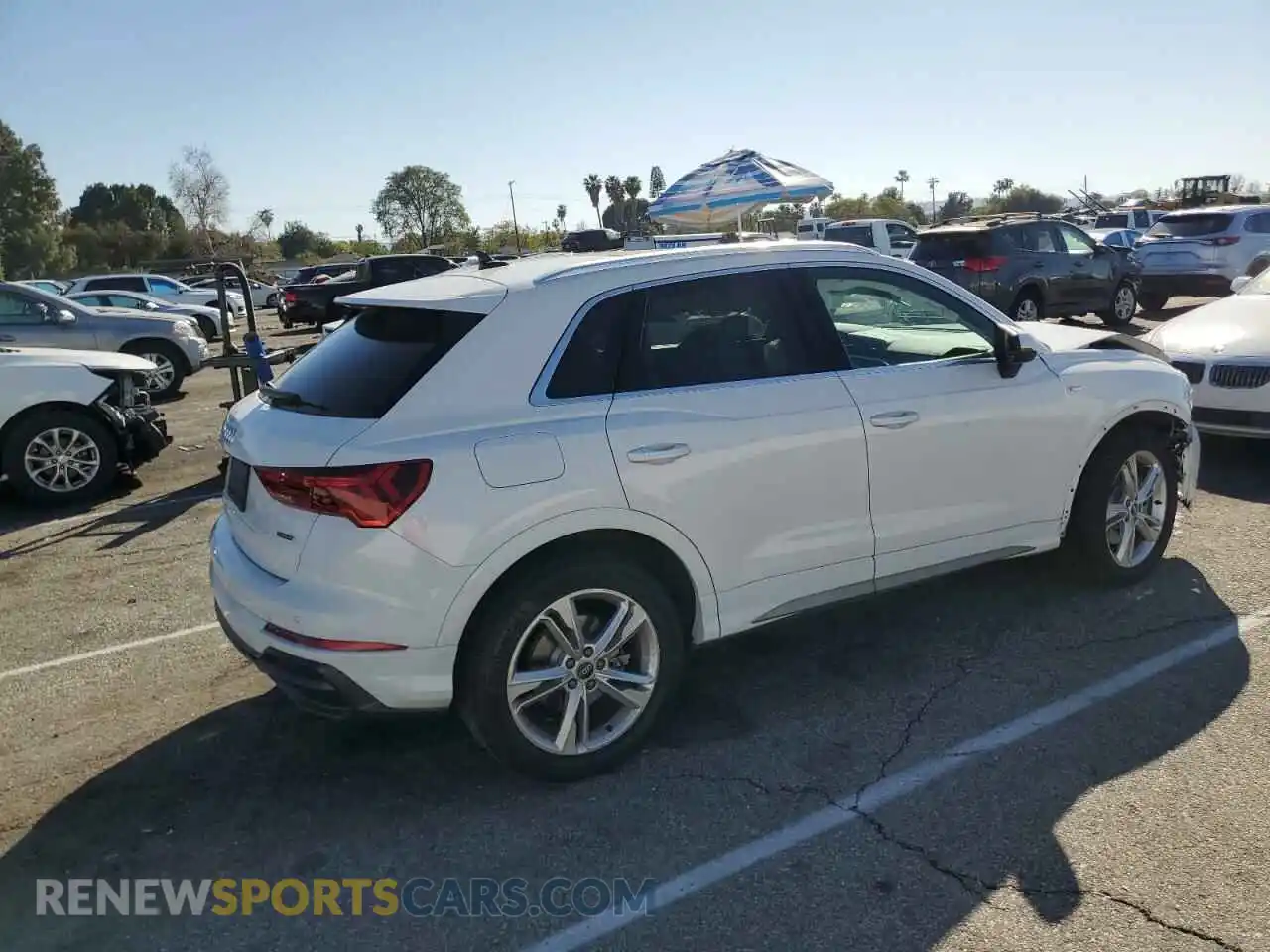 3 Photograph of a damaged car WA1EECF37N1084209 AUDI Q3 2022