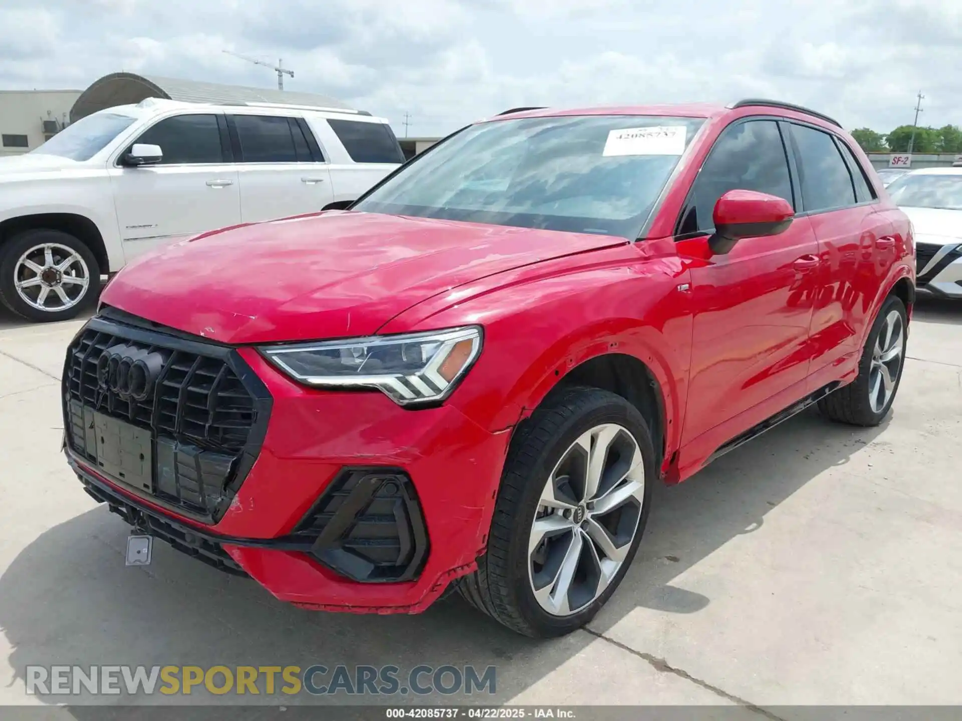 2 Photograph of a damaged car WA1EECF38N1019269 AUDI Q3 2022