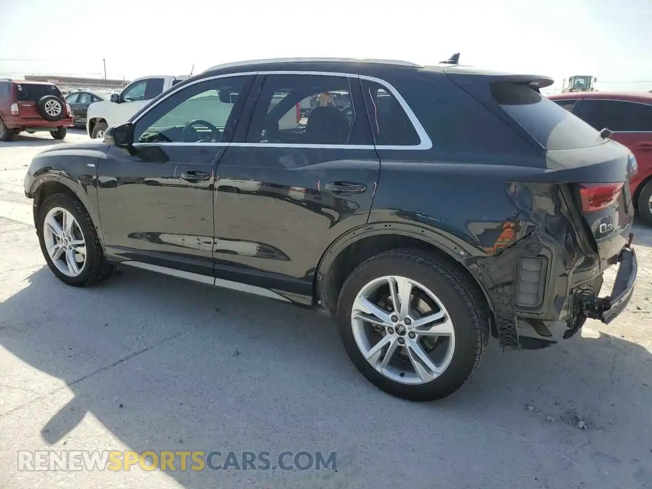 2 Photograph of a damaged car WA1EECF38N1031146 AUDI Q3 2022