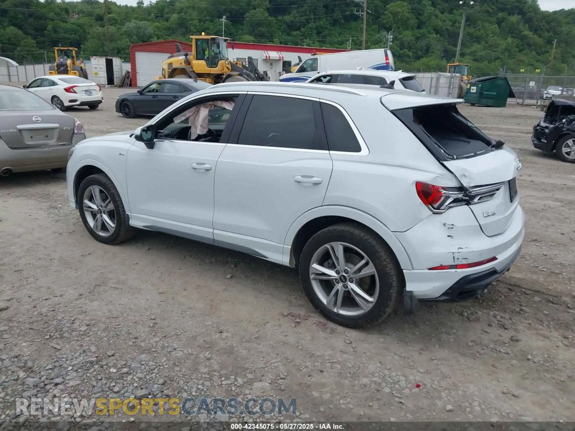 3 Фотография поврежденного автомобиля WA1EECF38N1031860 AUDI Q3 2022