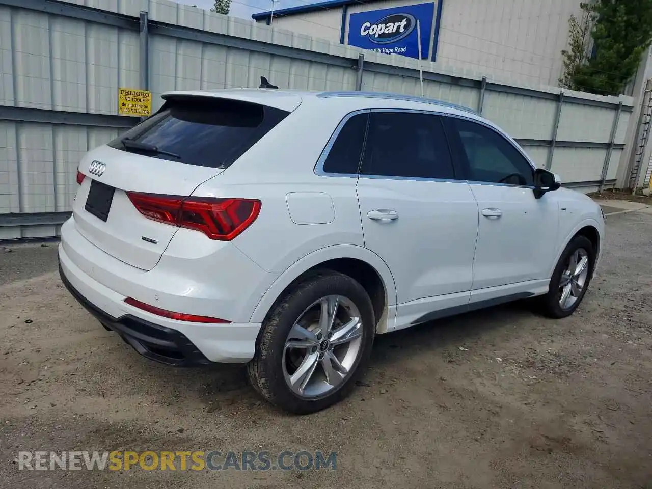 3 fotografías del automóvil dañado WA1EECF38N1034323 AUDI Q3 2022