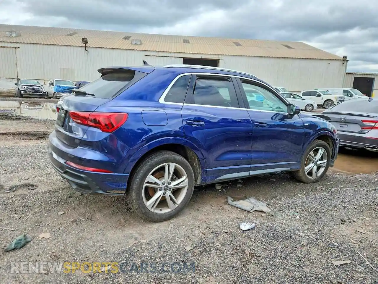 3 Photograph of a damaged car WA1EECF38N1081027 AUDI Q3 2022