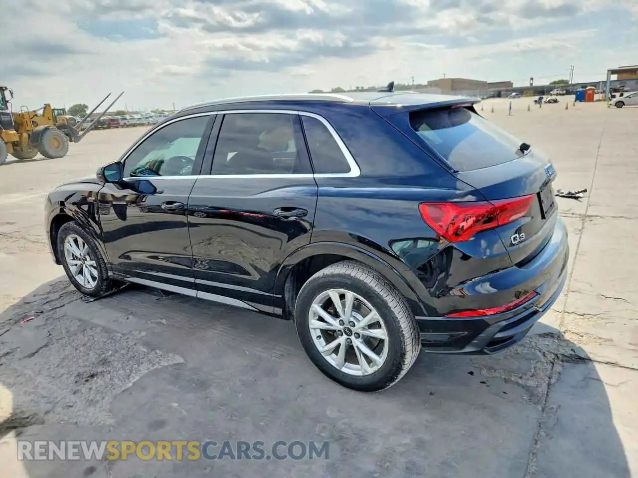 2 fotografías del automóvil dañado WA1EECF38N1109179 AUDI Q3 2022