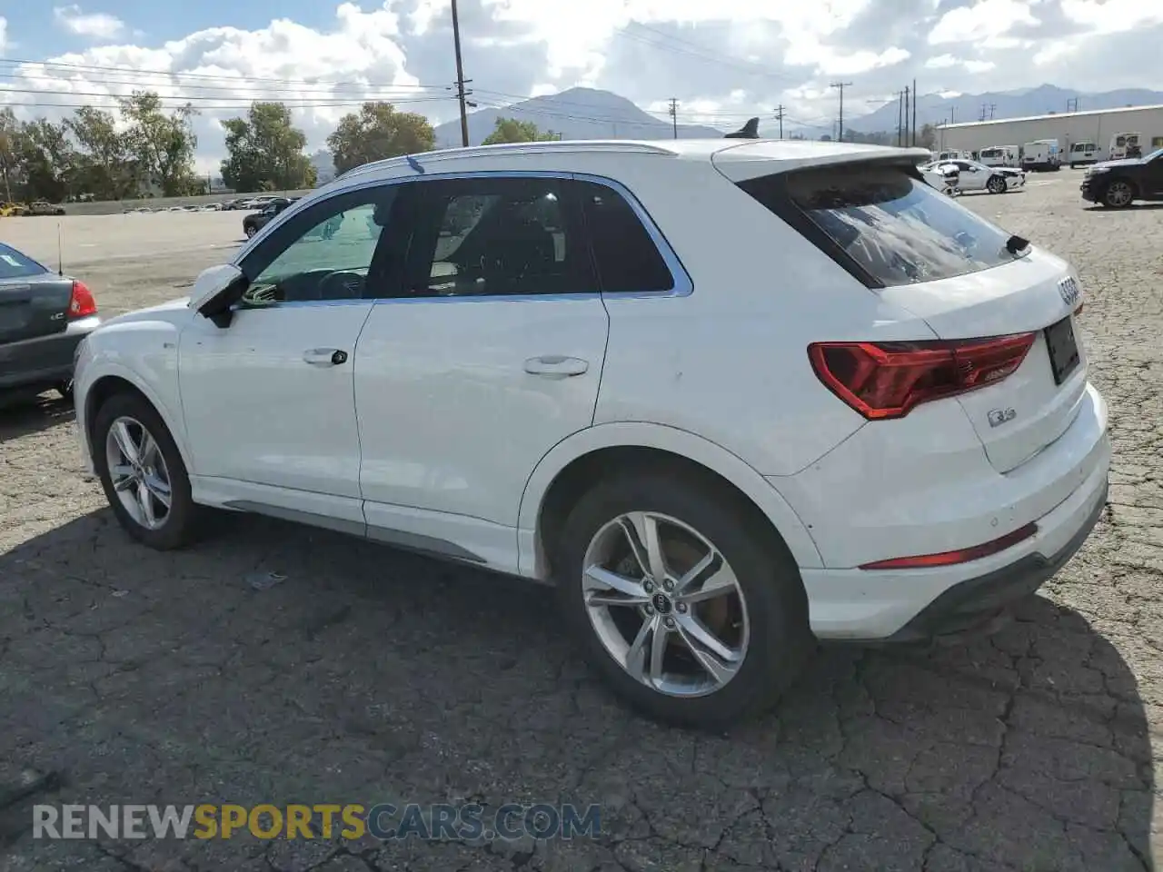 2 Photograph of a damaged car WA1EECF39N1064530 AUDI Q3 2022