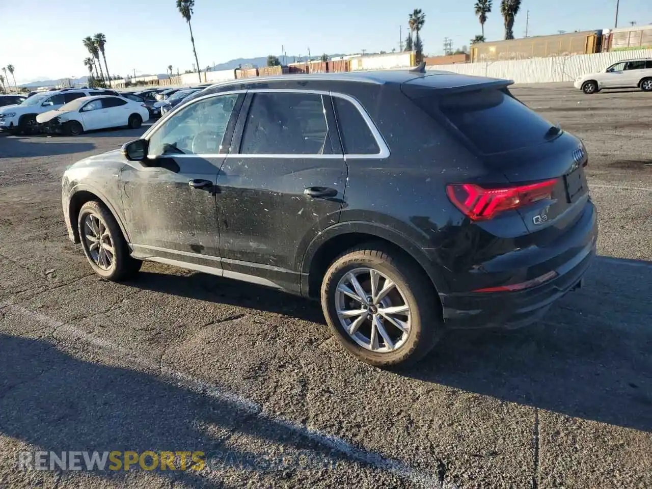 2 Photograph of a damaged car WA1EECF39N1111474 AUDI Q3 2022