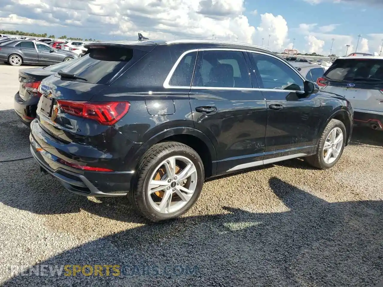 3 Фотография поврежденного автомобиля WA1EECF39N1148749 AUDI Q3 2022