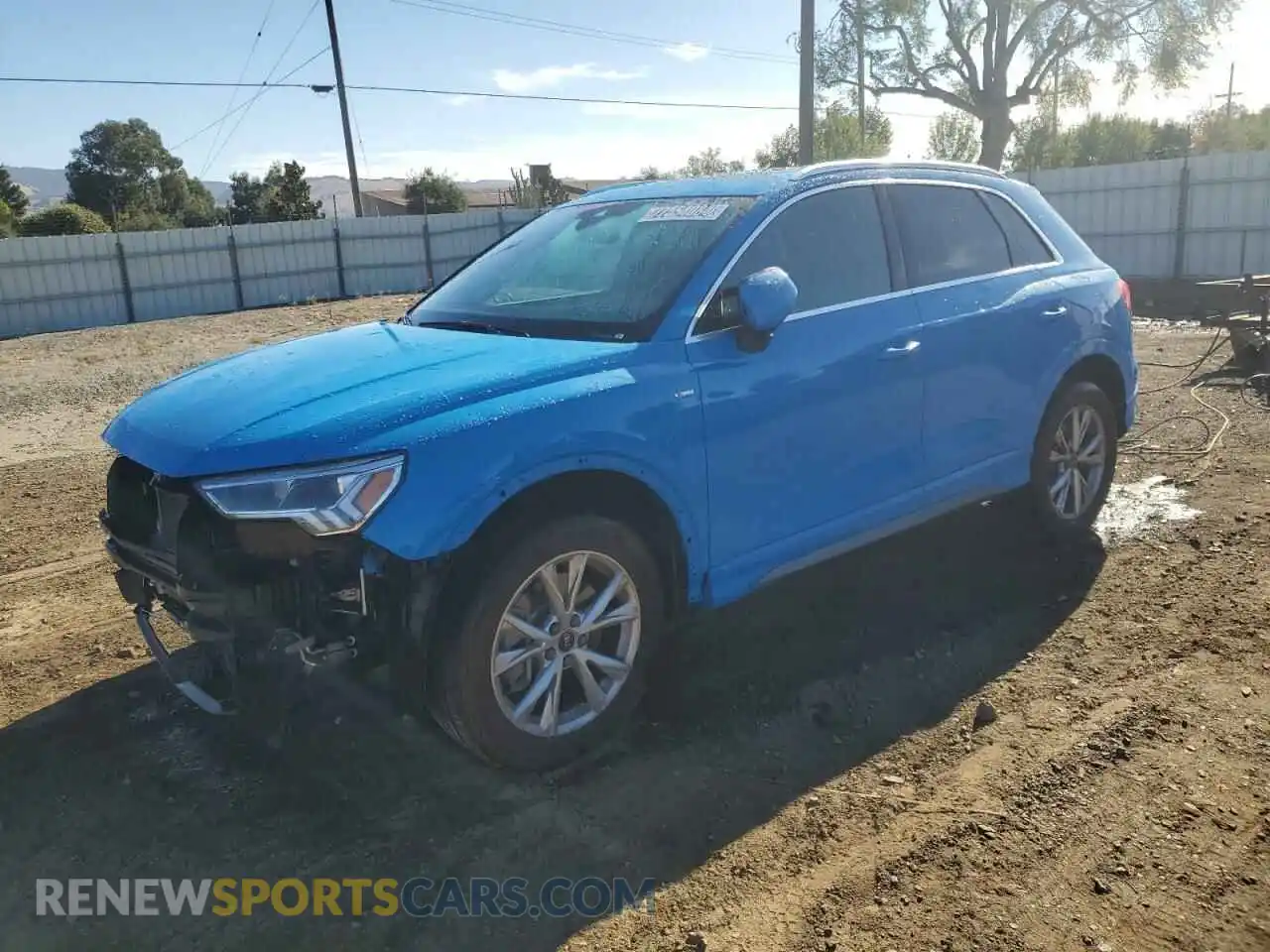 1 Photograph of a damaged car WA1DECF30P1106162 AUDI Q3 2023