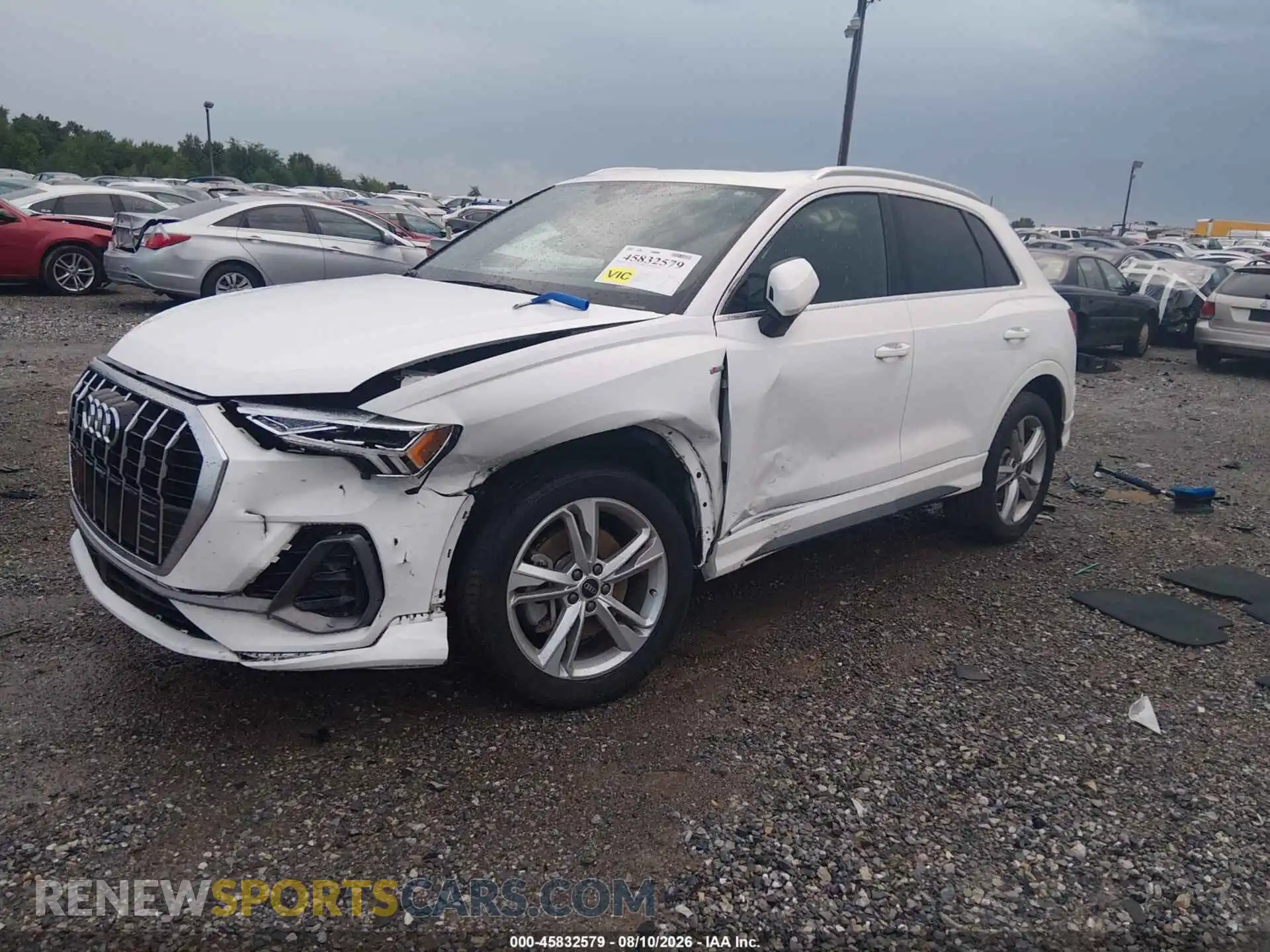 2 Photograph of a damaged car WA1DECF31P1053214 AUDI Q3 2023