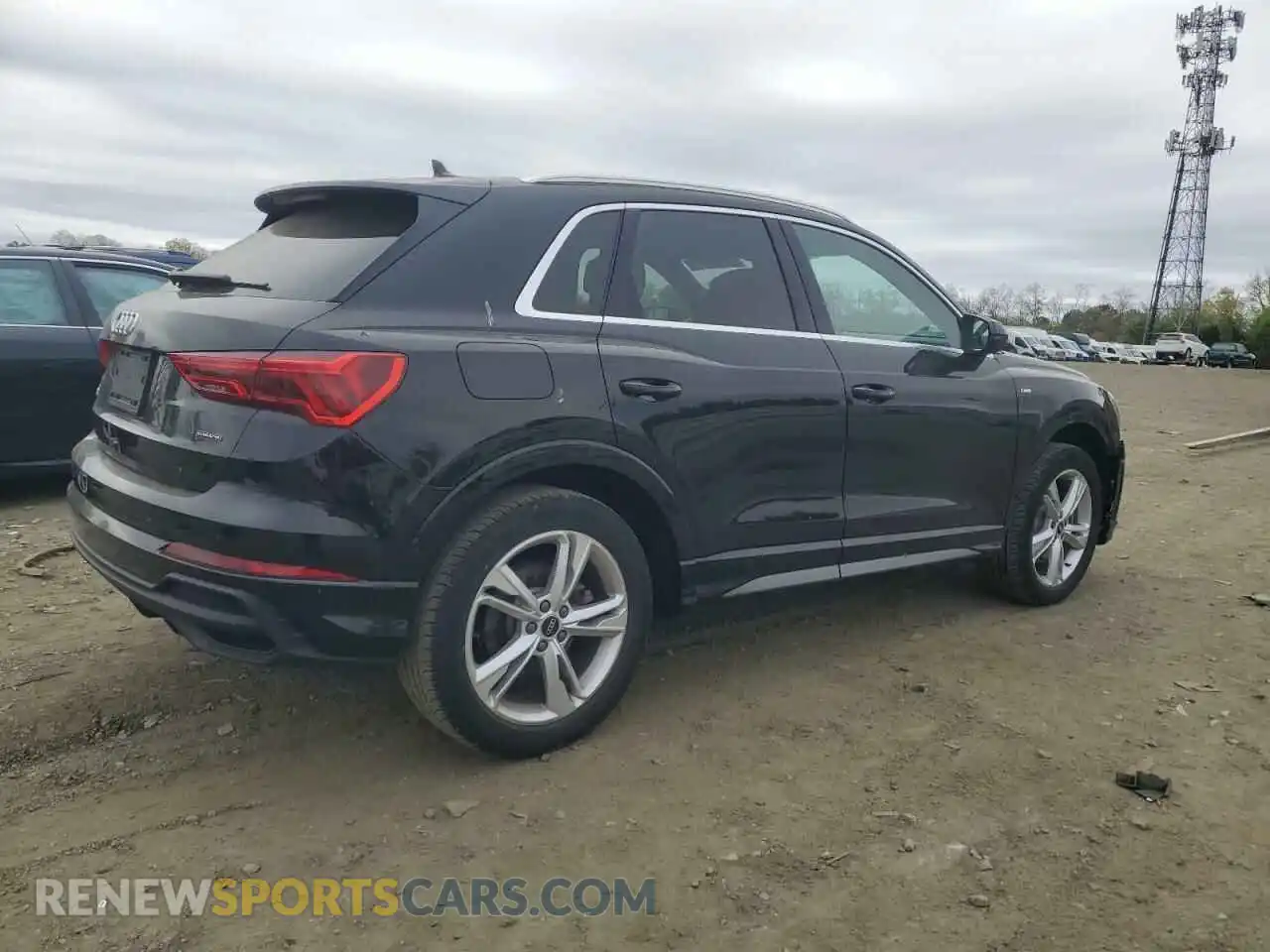 3 Photograph of a damaged car WA1DECF32P1031268 AUDI Q3 2023