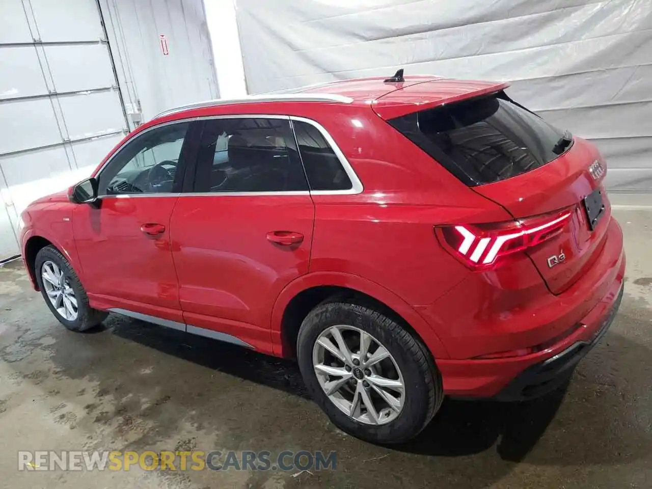 2 Photograph of a damaged car WA1DECF32P1092197 AUDI Q3 2023