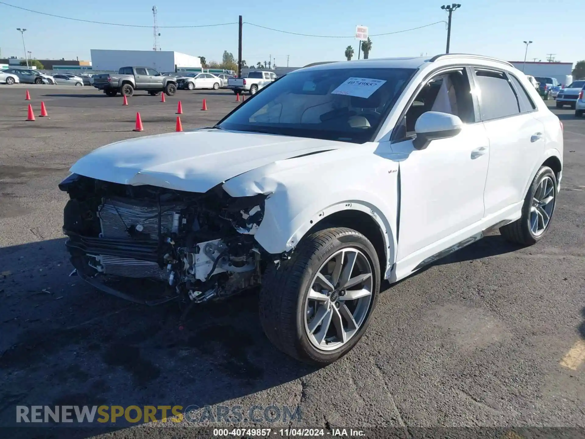 2 Photograph of a damaged car WA1DECF32P1103327 AUDI Q3 2023