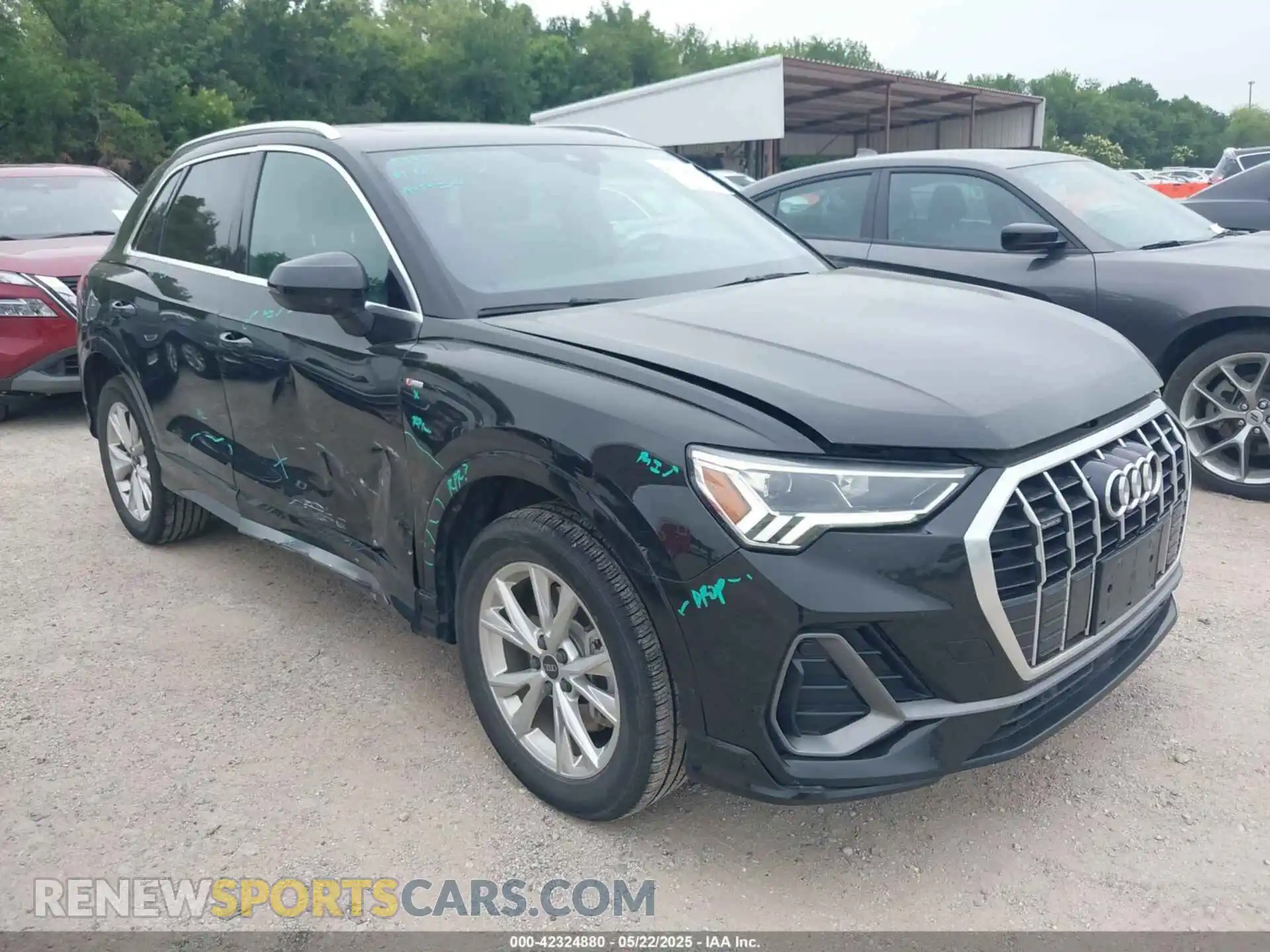 1 Photograph of a damaged car WA1DECF32P1110925 AUDI Q3 2023