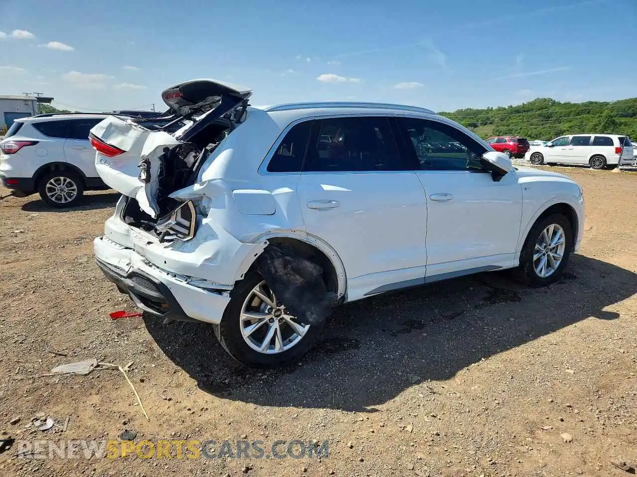 3 fotografías del automóvil dañado WA1DECF32P1119009 AUDI Q3 2023
