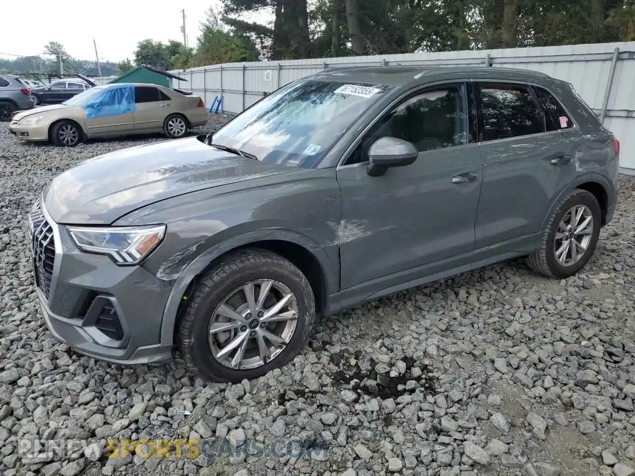 1 Photograph of a damaged car WA1DECF32P1135579 AUDI Q3 2023